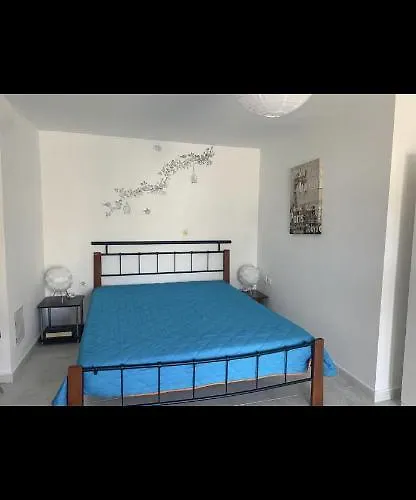 Jacob In Center Of Rhodes Apartman *